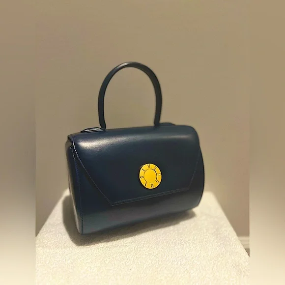 🧿💙 Givenchy Top handle handbag 🧿💙 - Picture 1 of 17